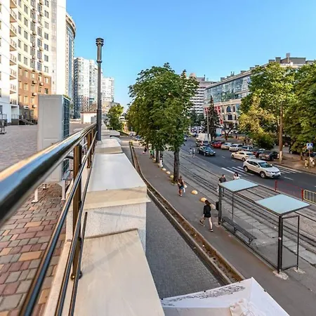 Apartman аркадія, сучасна світла 36 жемчужина Fainorent Odessza
